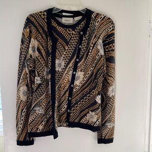 Neiman  Marcus 100 percent cashmere two piece sweater size large